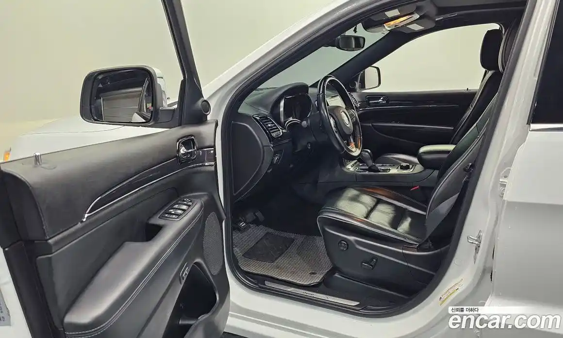 Jeep Cherokee 2021 3.6 гидро в Москве, фото 13