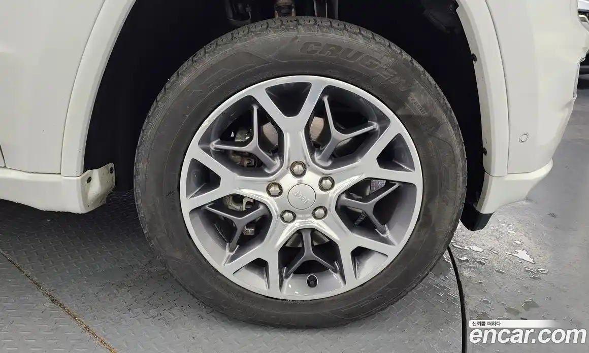 Jeep Cherokee 2021 3.6 гидро в Москве, фото 28