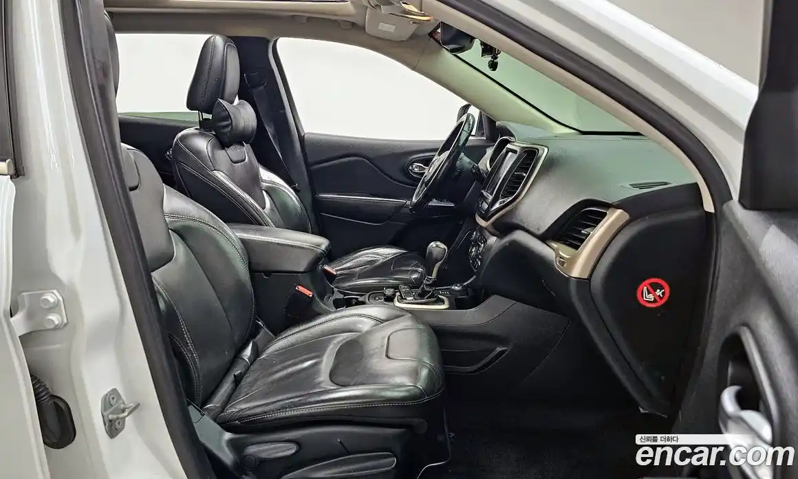 Jeep Cherokee 2015 2.4 гидро в Москве, фото 11
