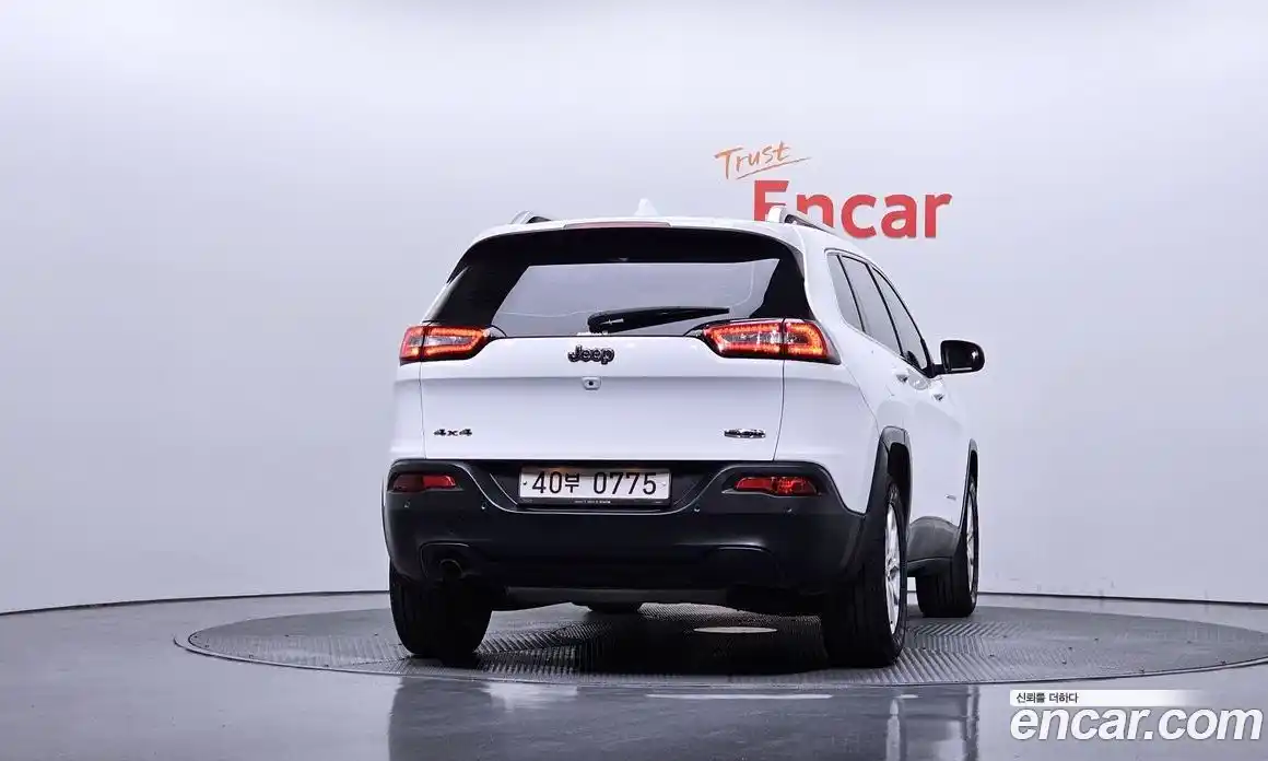 Jeep Cherokee 2015 2.4 гидро в Москве, фото 4
