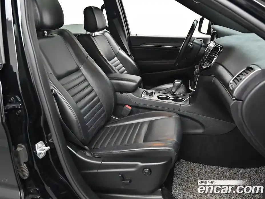 Jeep Cherokee 2020 3.6 гидро в Москве, фото 10