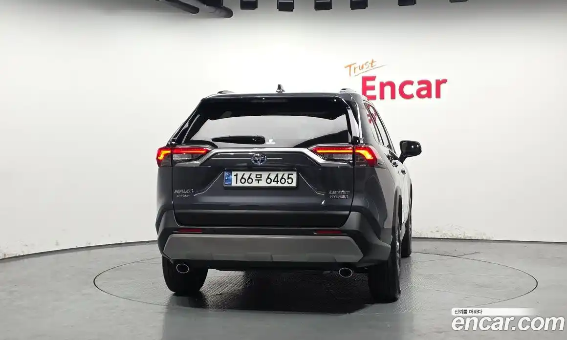 Toyota RAV4 2024 2.5 гидро, фото 4