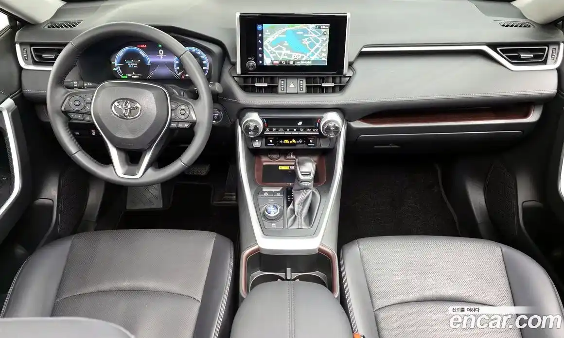 Toyota RAV4 2024 2.5 гидро, фото 7