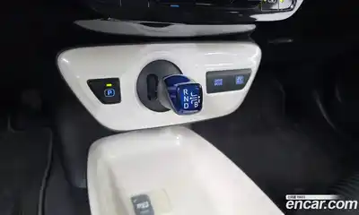 Toyota Prius 2016 1.8 гидро в Москве № 2132948, миниатюра 9