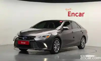 Toyota Camry, 2016