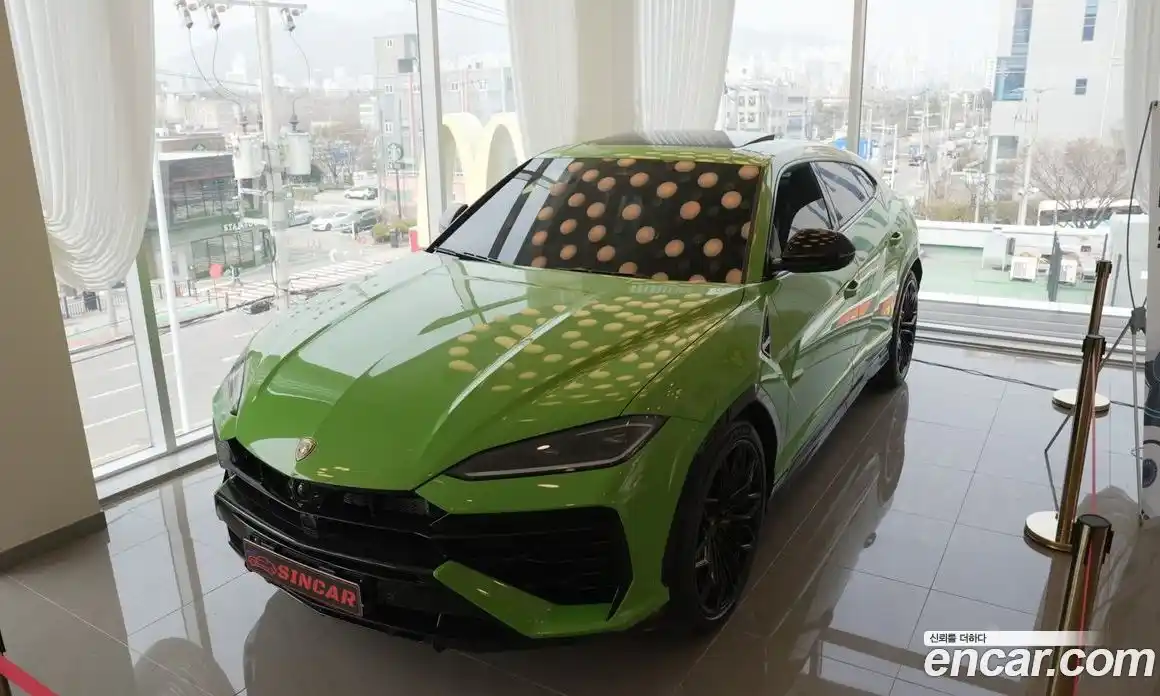 Lamborghini Urus 2026 4.0 гидро, фото 1