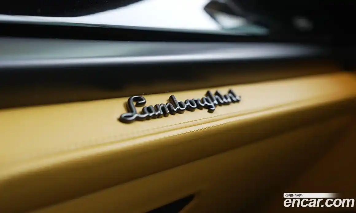 Lamborghini Urus 2026 4.0 гидро, фото 15