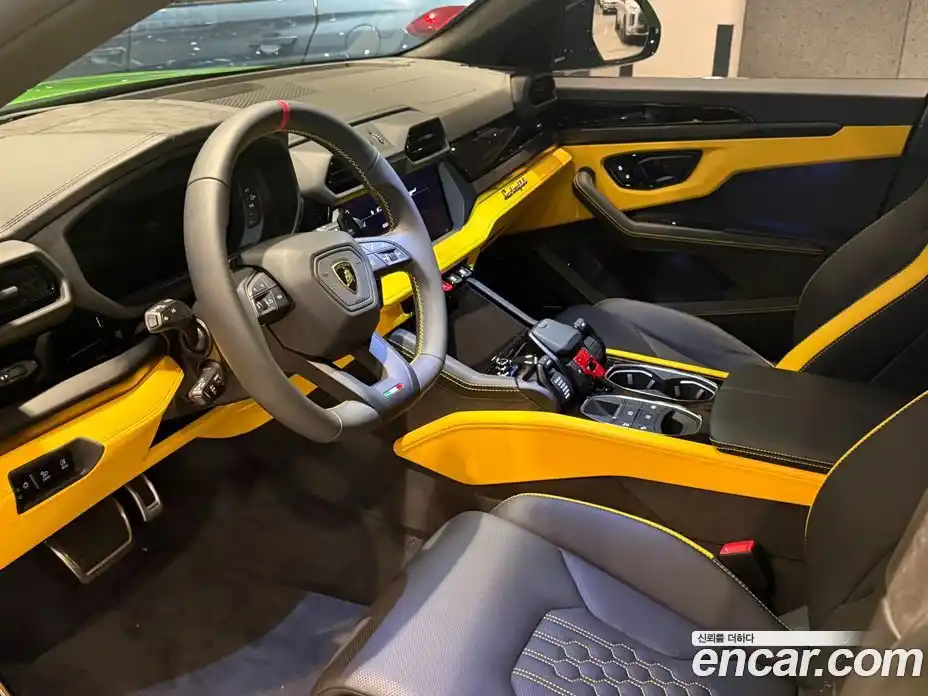 Lamborghini Urus 2026 4.0 гидро, фото 7