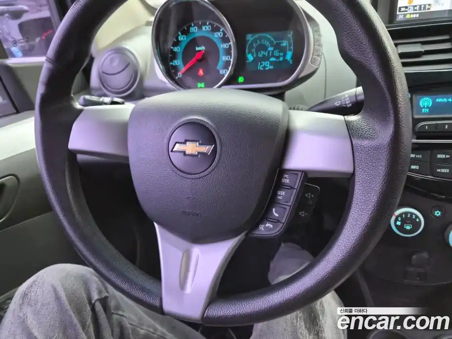 Chevrolet Spark 2013 1.0 гидро в Москве, фото 11