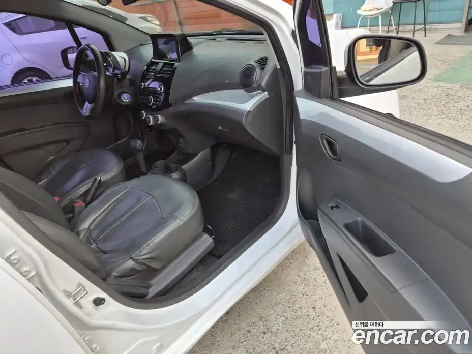 Chevrolet Spark 2013 1.0 гидро в Москве, фото 7