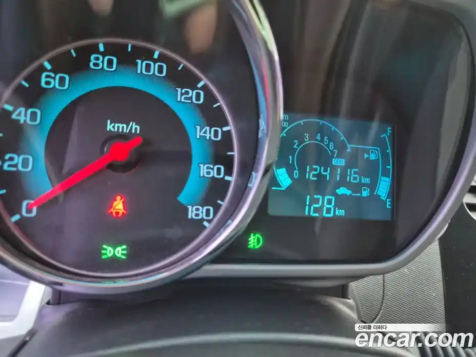 Chevrolet Spark 2013 1.0 гидро в Москве, фото 8