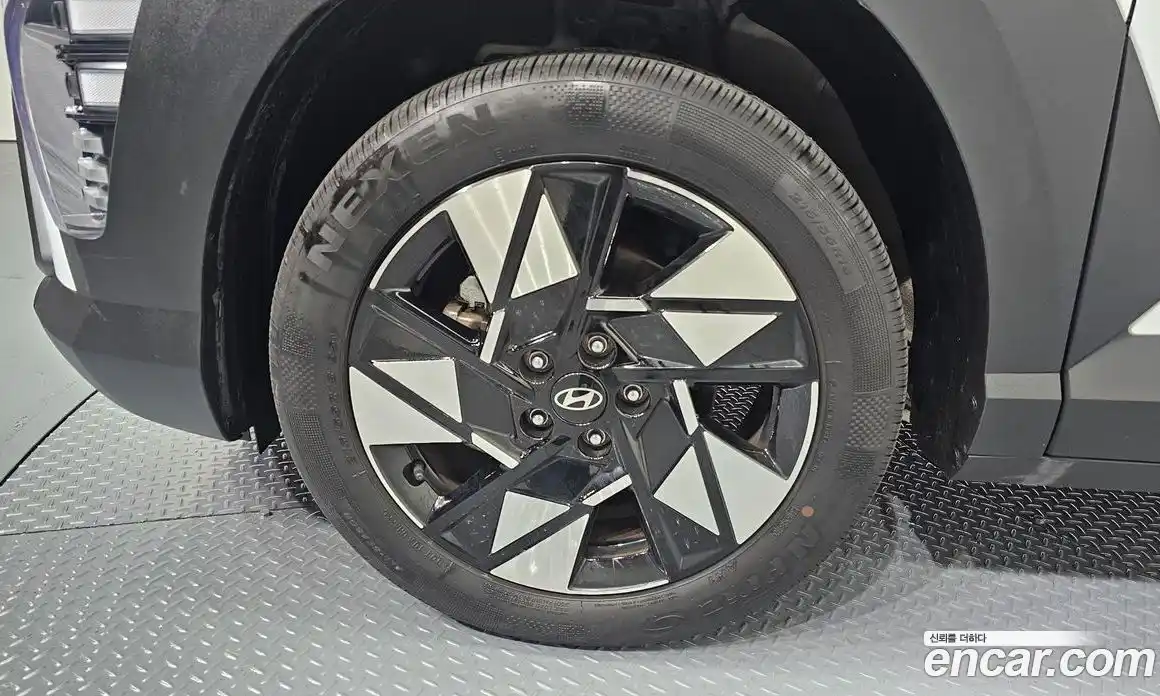 Hyundai Kona 2024 1.6 гидро в Москве, фото 5