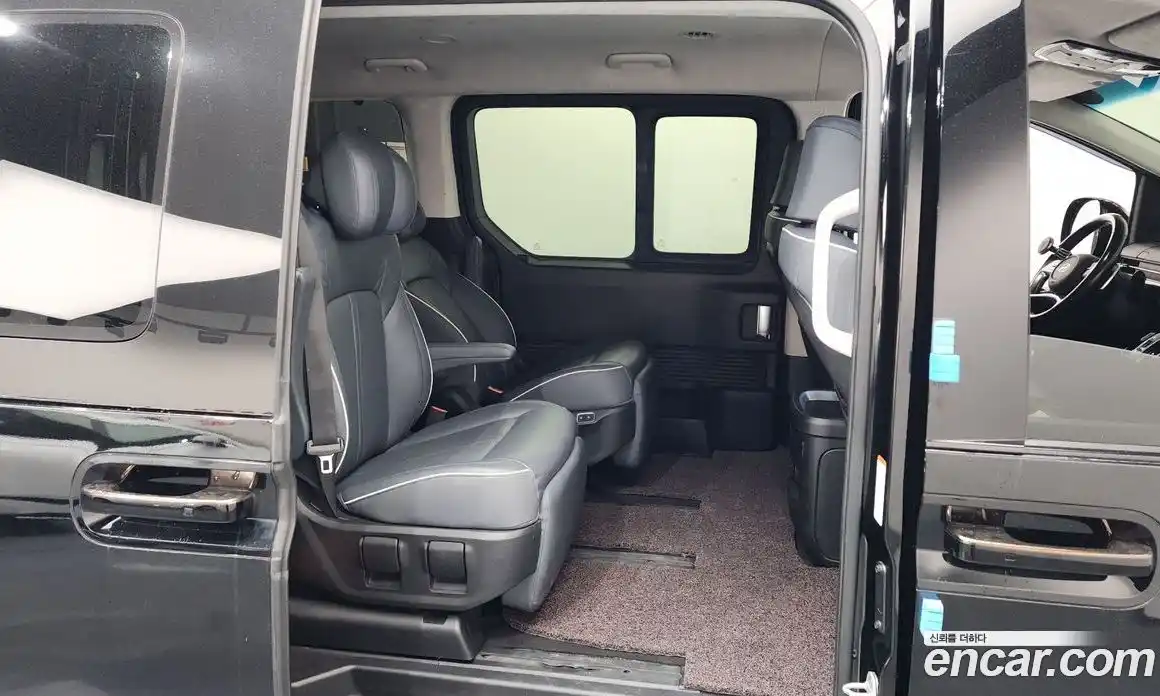 Hyundai Staria 2021 2.2 гидро в Москве, фото 12