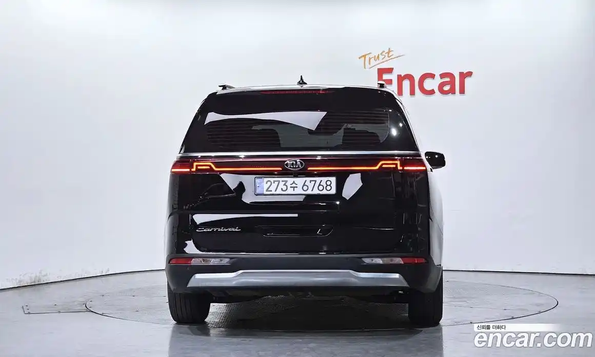 Kia Canival 2021 2.2 гидро в Москве № 1466737, фото 4