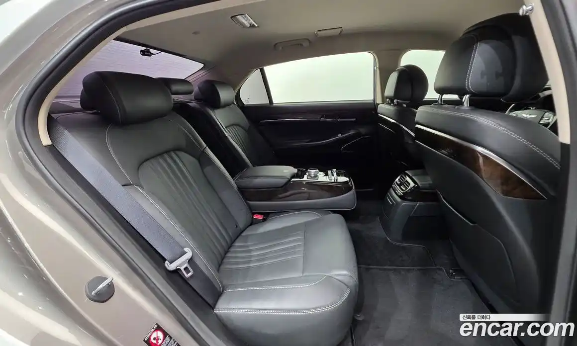 Genesis G90 2019 3.8 гидро в Москве № 14830, фото 19