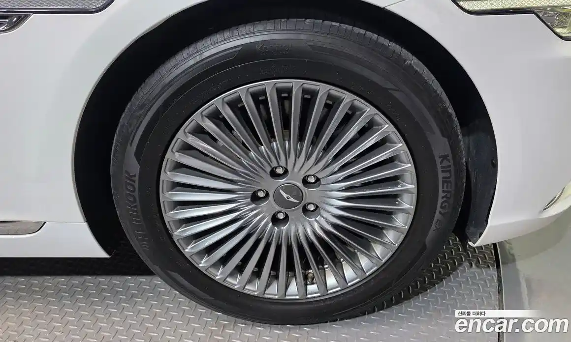 Genesis G90 2019 3.8 гидро в Москве № 14830, фото 5