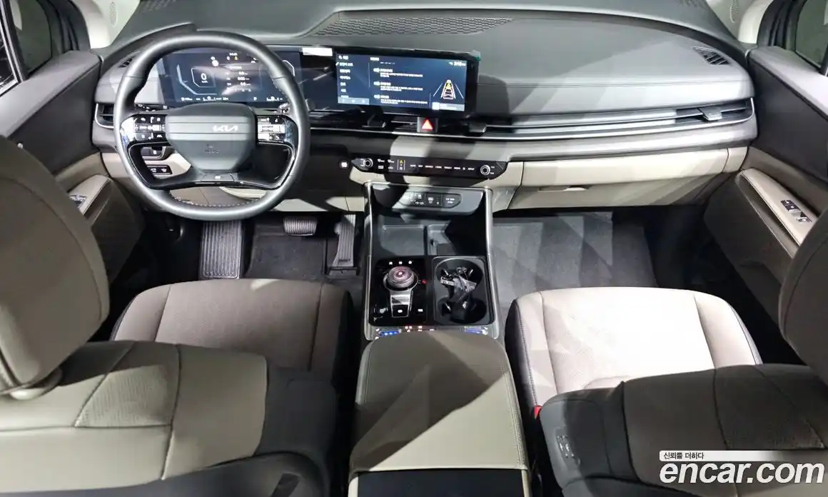 Kia Canival 2024 1.6 гидро в Москве, фото 10