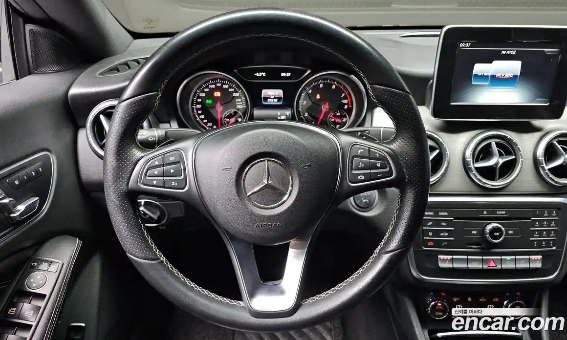 Mercedes-Benz CLA-Class 2017 2.0 гидро в Москве, фото 15