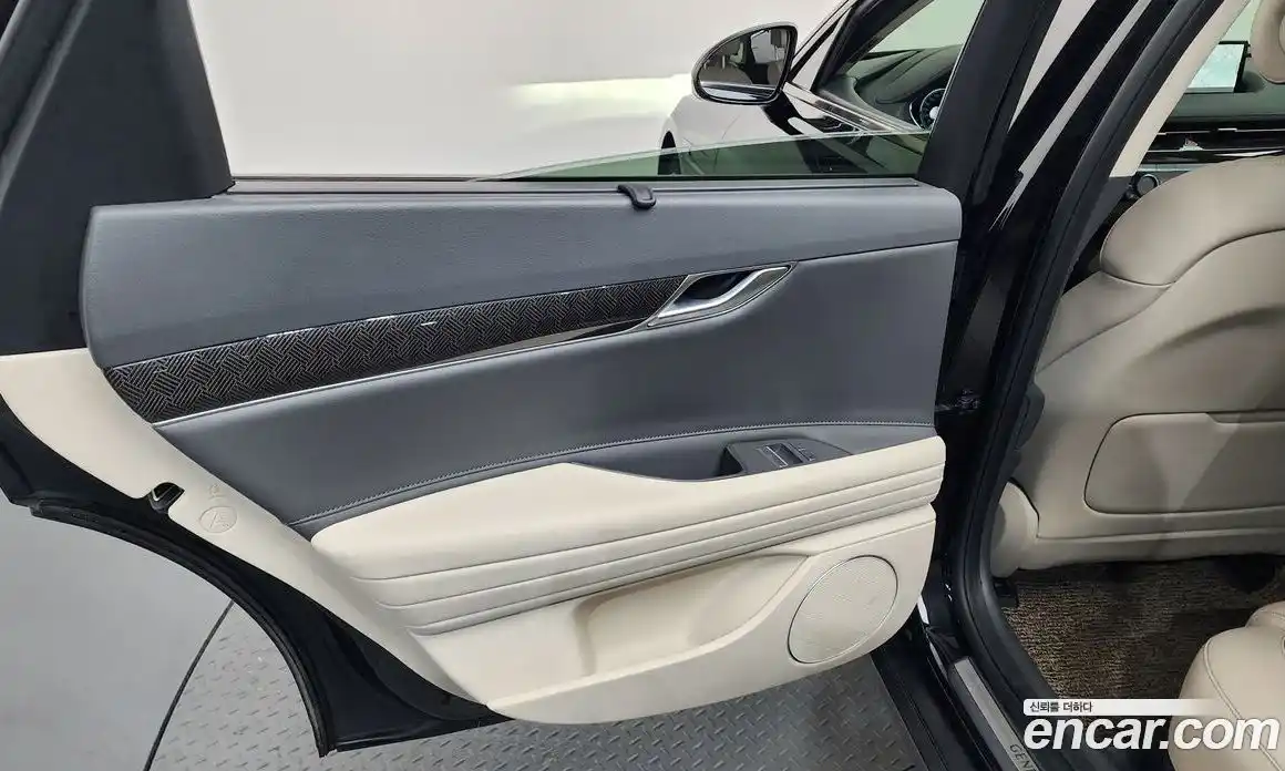 Genesis G80 2023 2.5 гидро, фото 15