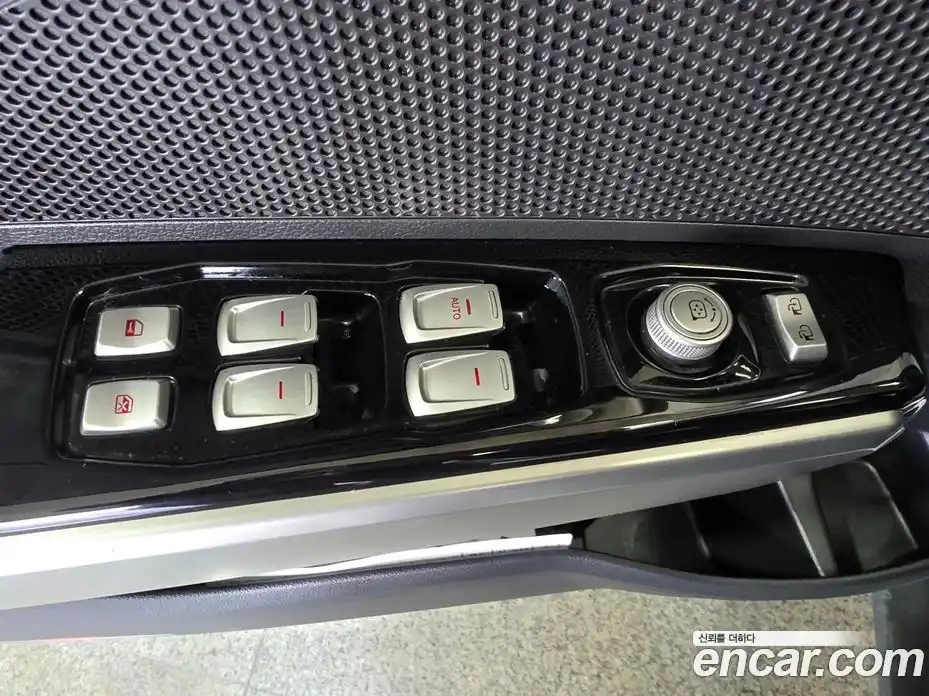 SsangYong TIBOLI 2016 1.6 гидро в Москве № 1833464, фото 11