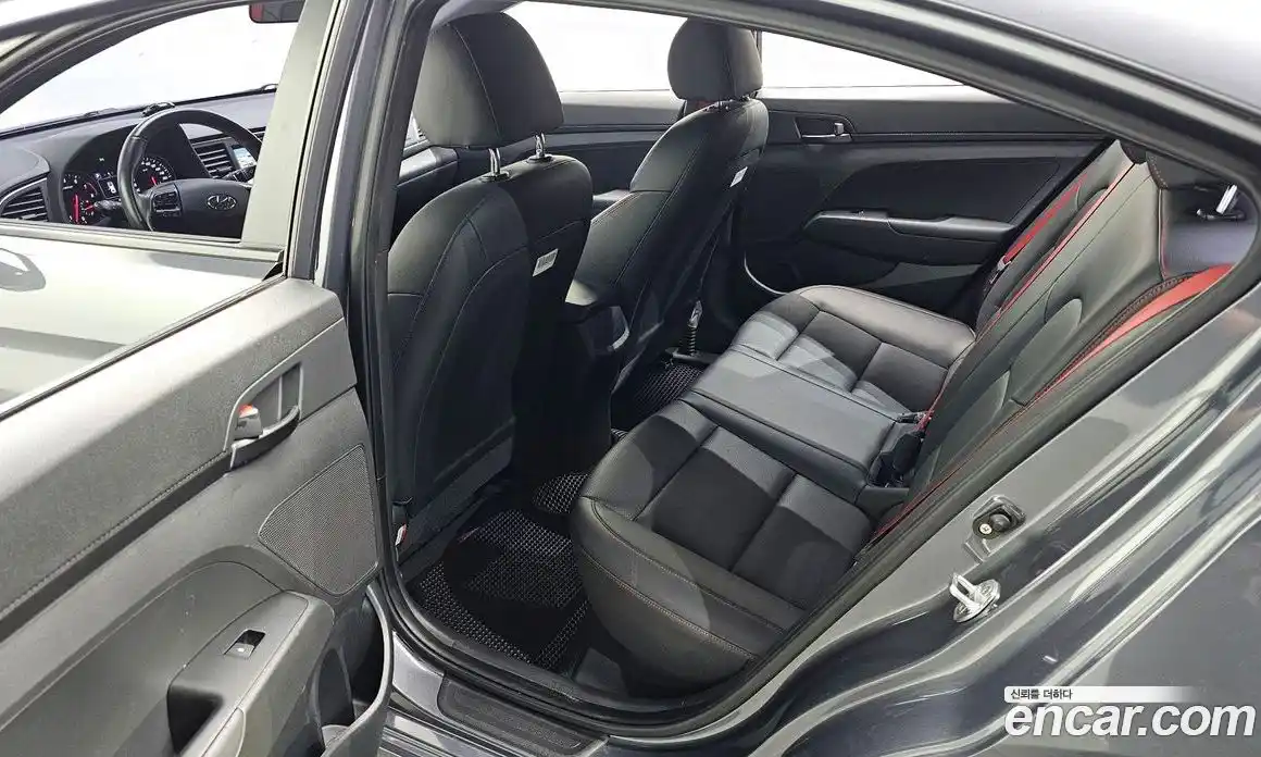 Hyundai Avante 2018 1.6 гидро в Москве № 1977230, фото 11