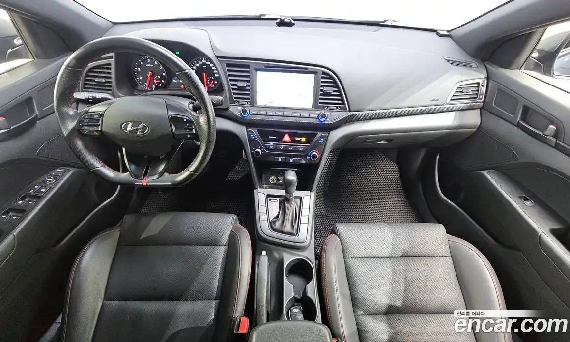Hyundai Avante 2018 1.6 гидро в Москве № 1977230, фото 7