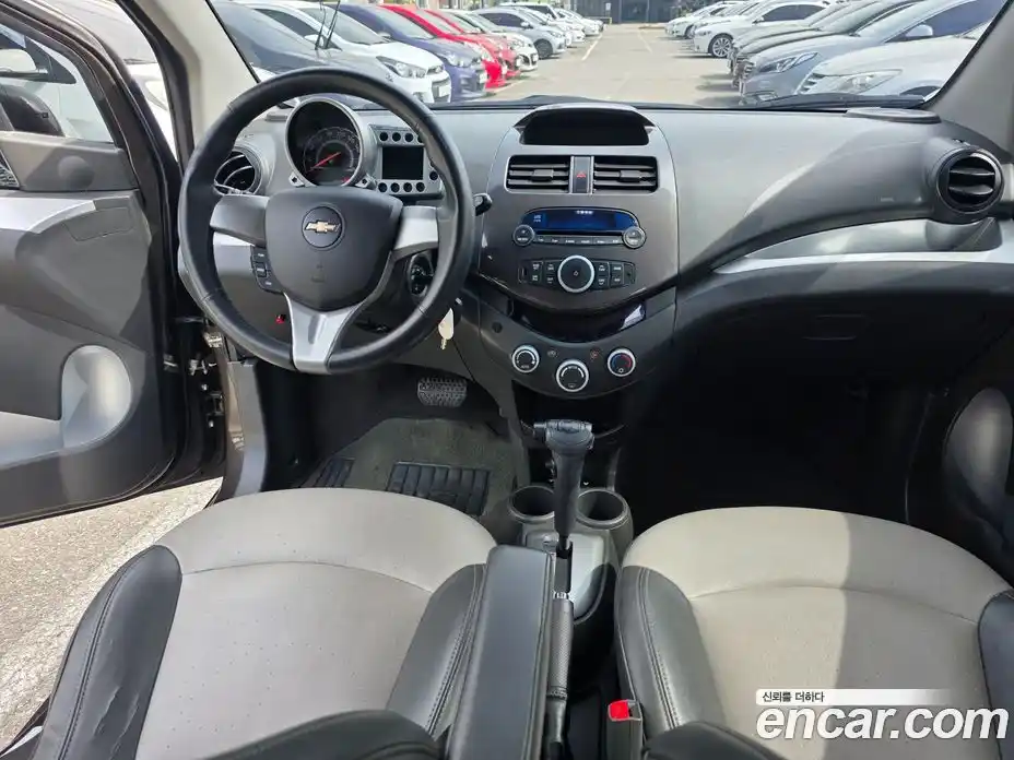 Chevrolet Spark 2011 1.0 гидро в Москве, фото 11