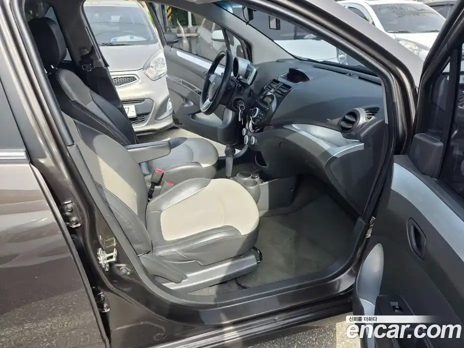 Chevrolet Spark 2011 1.0 гидро в Москве, фото 8