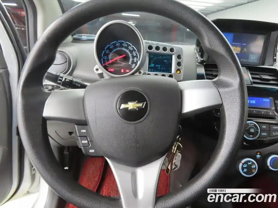 Chevrolet Spark 2013 1.0 механика в Москве, фото 8