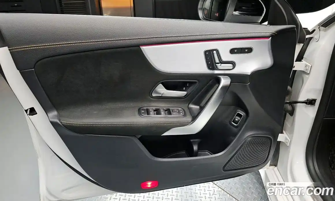 Mercedes-Benz CLA-Class 2021 2.0 гидро в Москве, фото 14