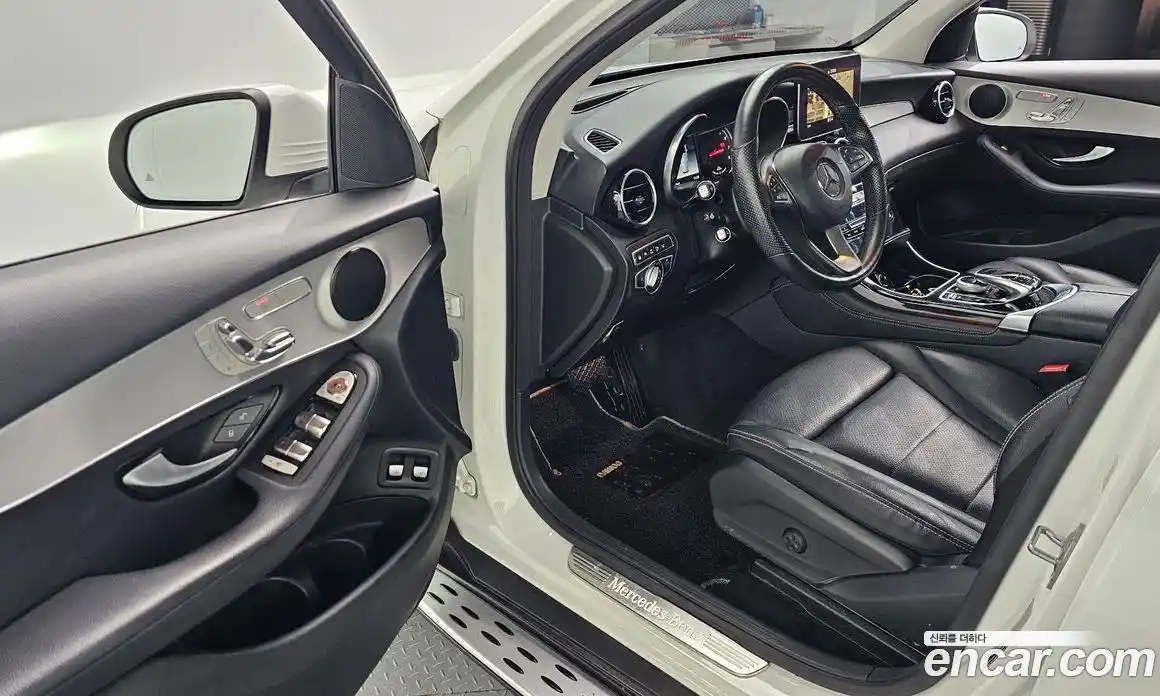 Mercedes-Benz GLC-Class 2018 2.0 гидро в Москве, фото 13