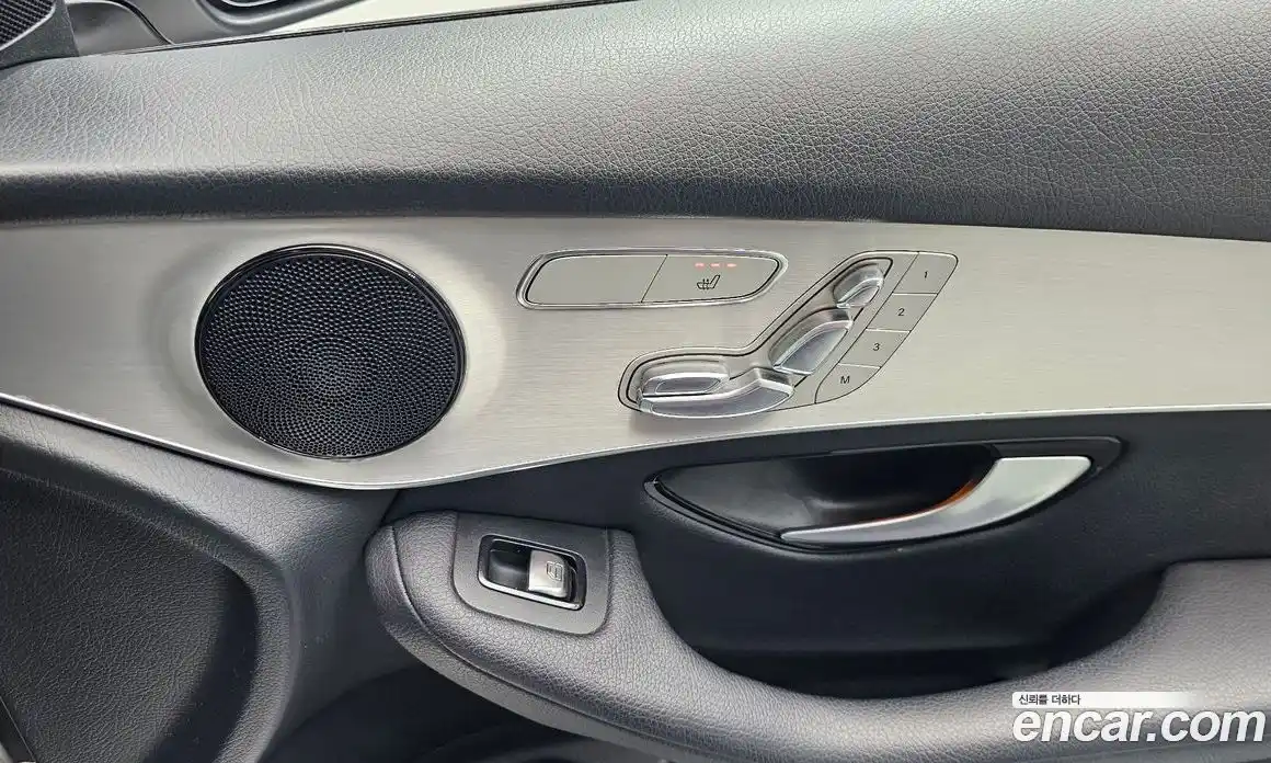 Mercedes-Benz GLC-Class 2018 2.0 гидро в Москве, фото 15