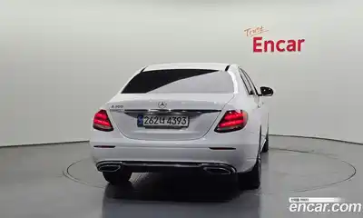 Mercedes-Benz E-Class 2020 2.0 гидро, миниатюра 4