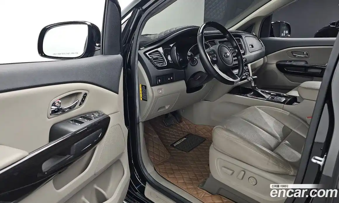 Kia Canival 2018 2.2 гидро в Москве, фото 11