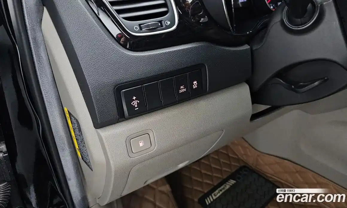 Kia Canival 2018 2.2 гидро в Москве, фото 18