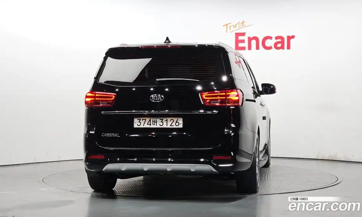 Kia Canival 2018 2.2 гидро в Москве, фото 4