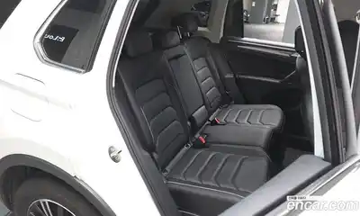 Volkswagen Tiguan 2022 2.0 гидро в Москве № 214897, миниатюра 11