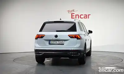 Volkswagen Tiguan 2022 2.0 гидро в Москве № 214897, миниатюра 4