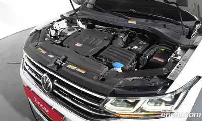 Volkswagen Tiguan 2022 2.0 гидро в Москве № 214897, миниатюра 6