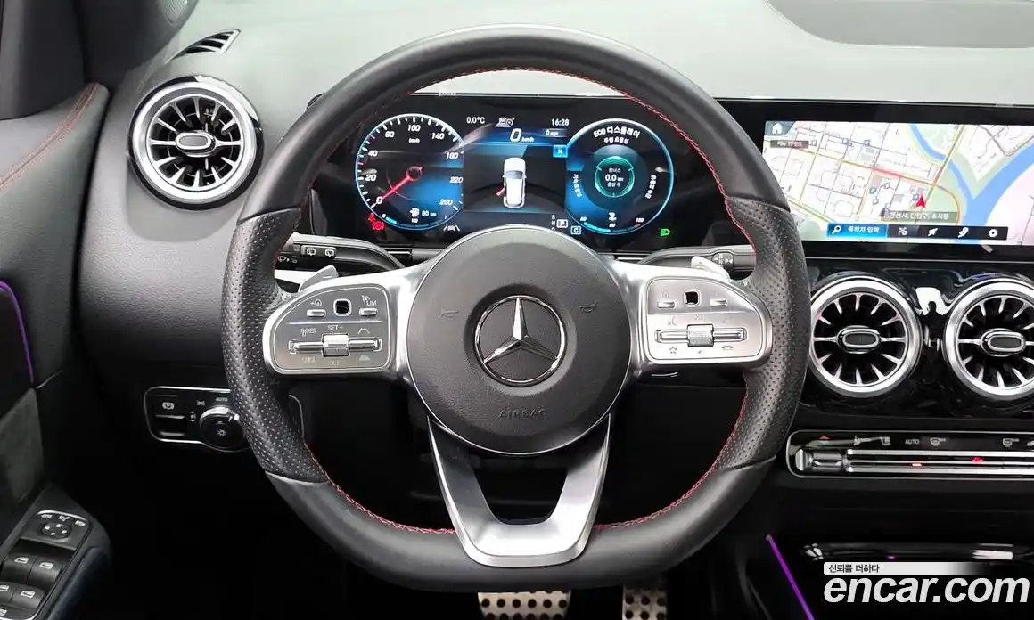 Mercedes-Benz GLA-Class 2023 2.0 гидро в Москве, фото 13