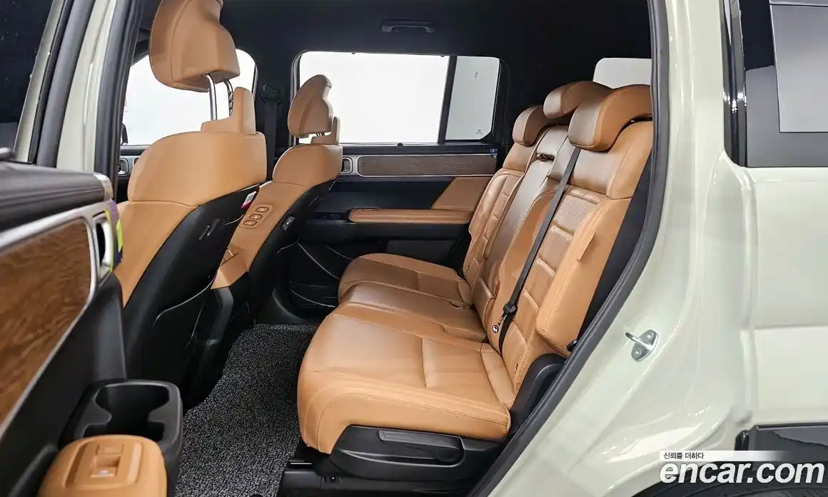 Hyundai Santa Fe 2023 1.6 гидро в Москве № 2196927, фото 16