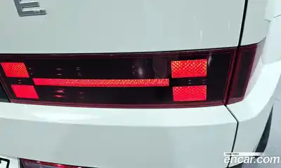 Hyundai Santa Fe 2023 1.6 гидро в Москве № 2196927, миниатюра 9