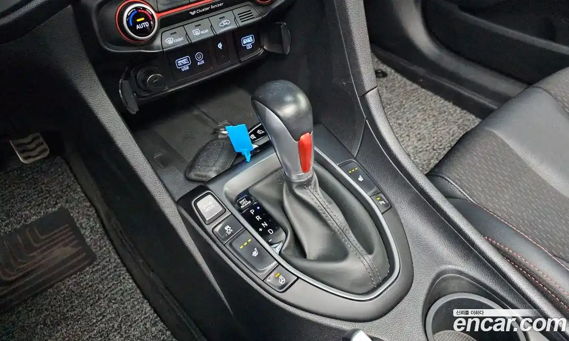 Hyundai Veloster 2018 1.6 гидро в Москве, фото 12
