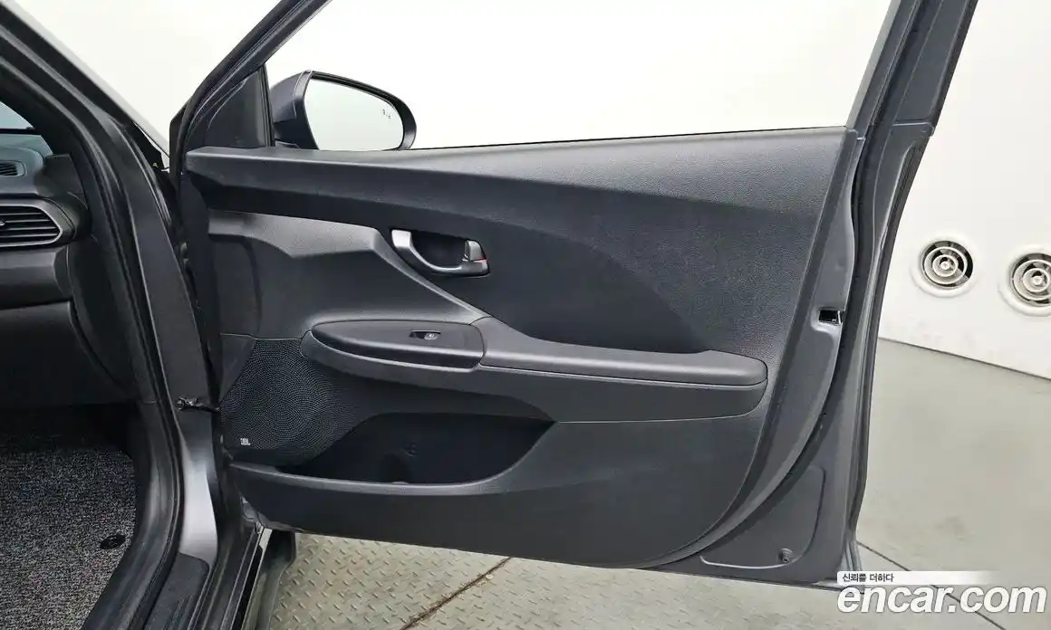 Hyundai Veloster 2018 1.6 гидро в Москве, фото 15