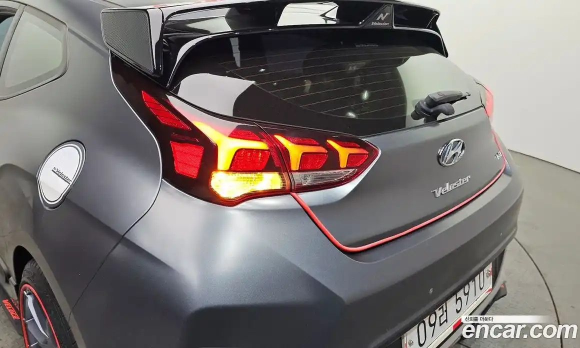Hyundai Veloster 2018 1.6 гидро в Москве, фото 9