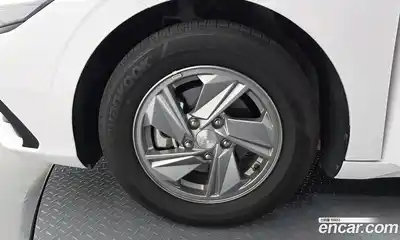 Hyundai Avante 2023 1.6 гидро в Москве № 2196931, миниатюра 5