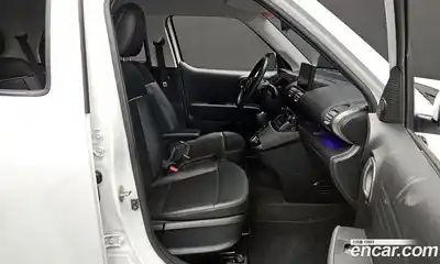 Hyundai Casper 2022 1.0 гидро в Москве № 2196938, миниатюра 9