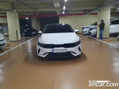 Kia K5 Signature