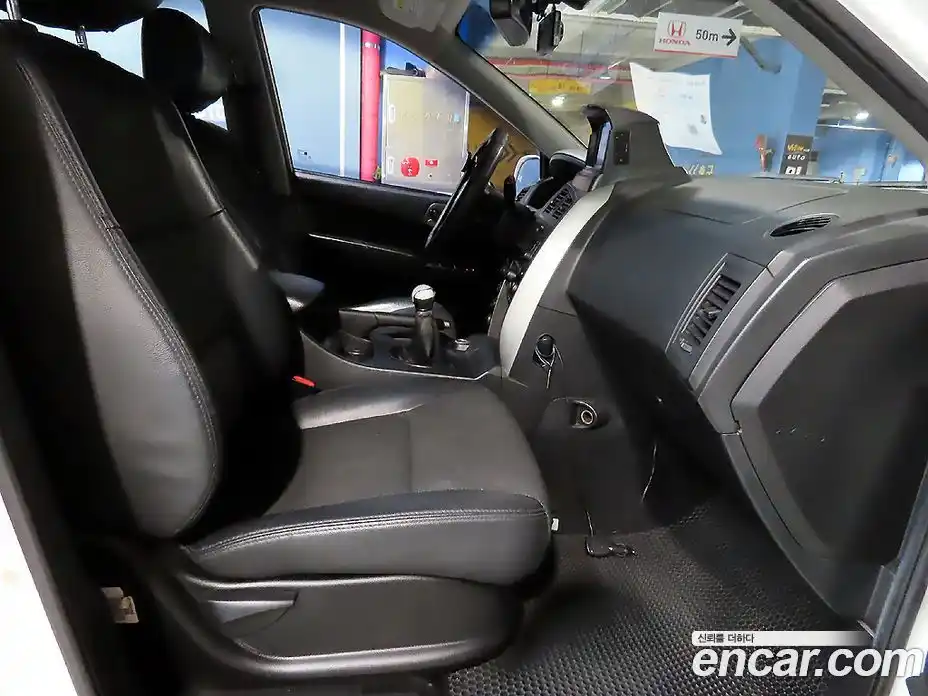 SsangYong Korando 2014 2.0 механика в Москве № 2198895, фото 11
