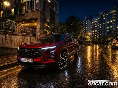 Chevrolet Trax 2023 1.2 гидро в Москве № 2199439, миниатюра 3
